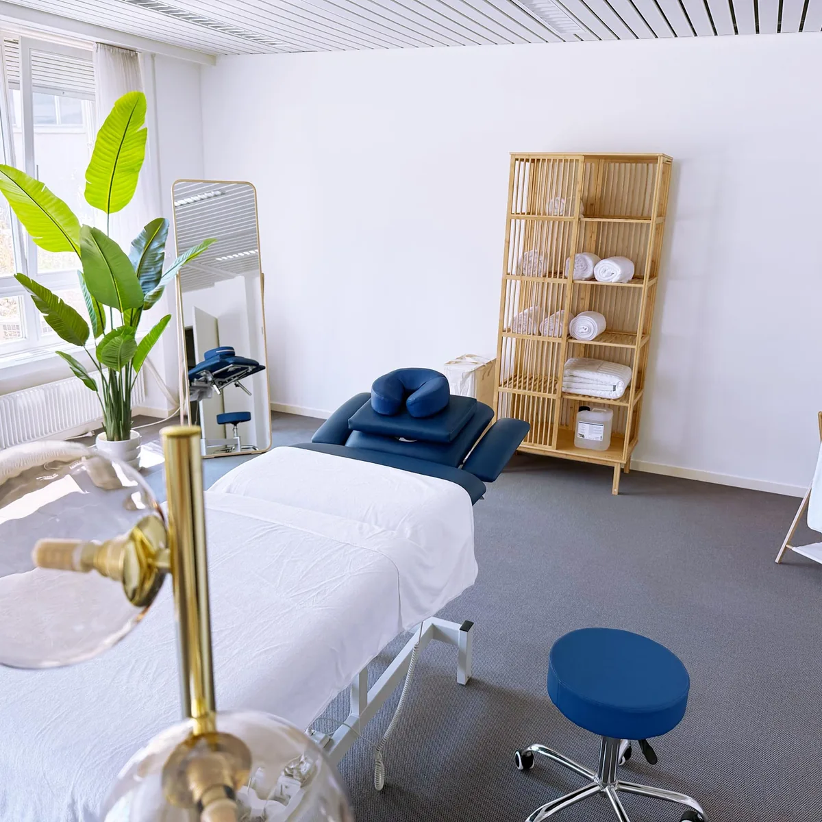 Behandlungsraum im Massage Zentrum Gebenstorf